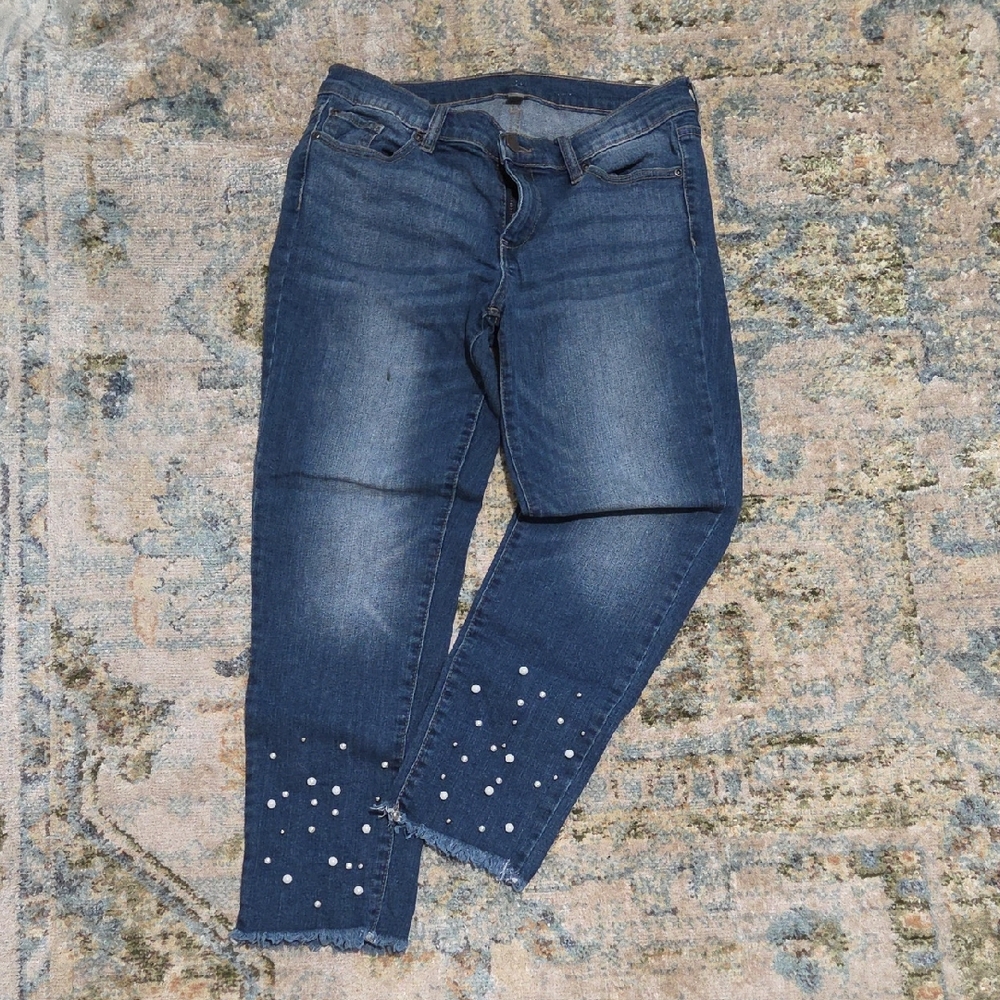 New York & Company Soho Pearl Embellished Straight Leg Jeans | Size 6